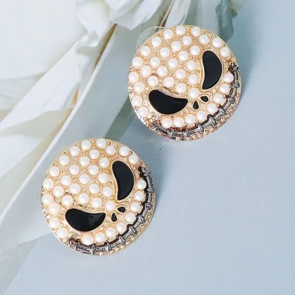 JACK SKELLINGTON PEARL HALLOWEEN EARRINGS - Picture 3 of 9